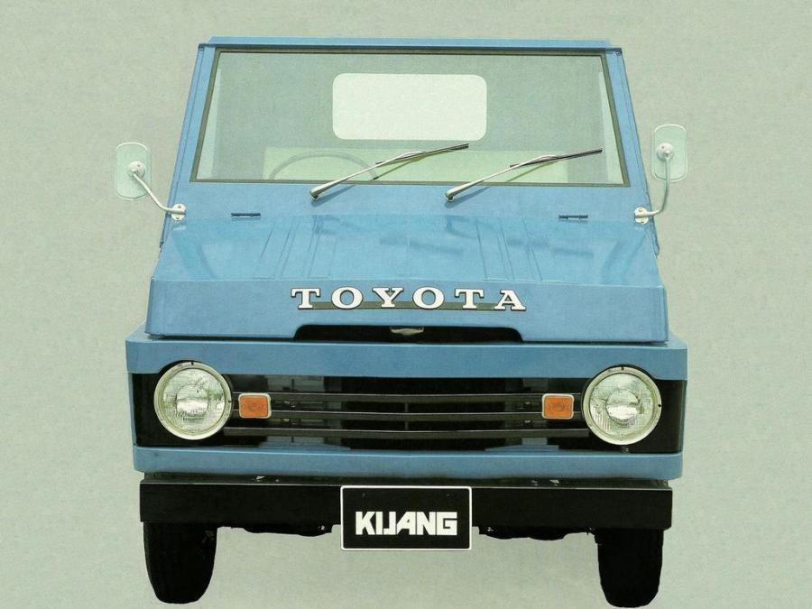  Toyota Kijang Pickup 1977 года  (фото 3 из 3)